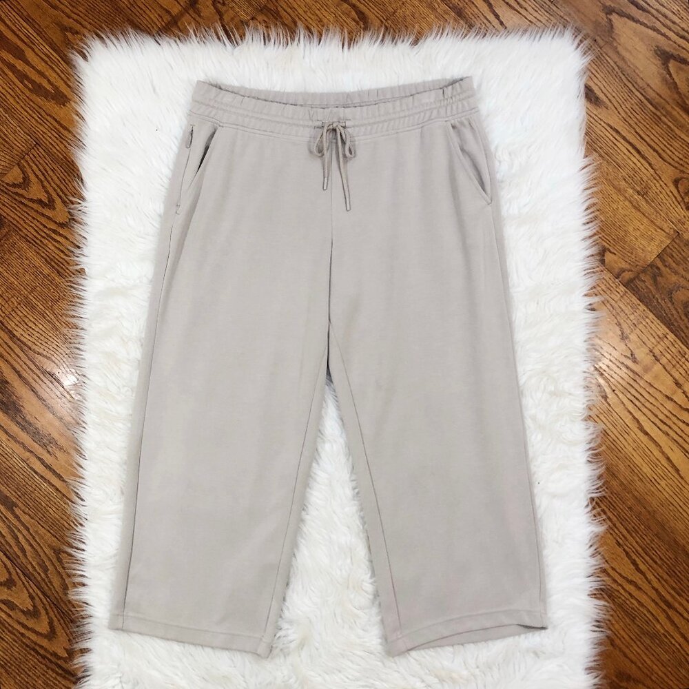 EUC ATHLETA Seasoft Mid-Rise Straight Crop Pant 982929 in Abalone Ivory Grey XL - Picture 4 of 15